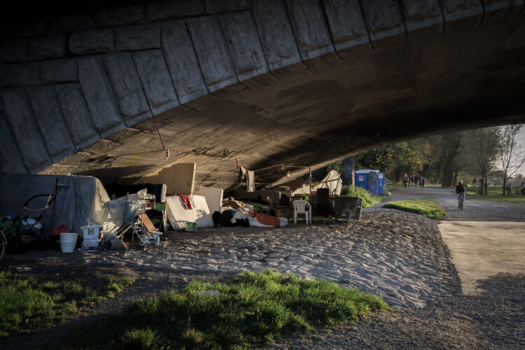 Canadians Try UnderBridge Living For High Art And Fine Dining