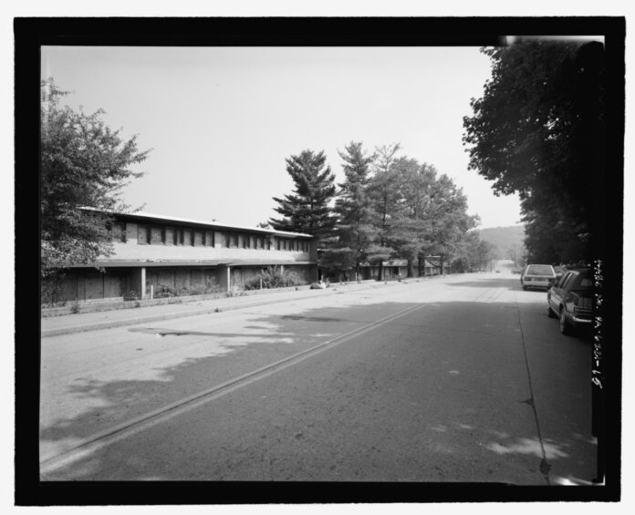 US Public Housing. Learning To Avoid It? Or to Build It Better